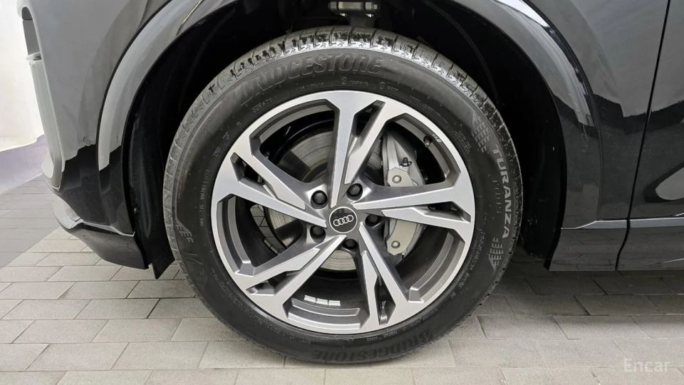 Audi Q6 e-tron