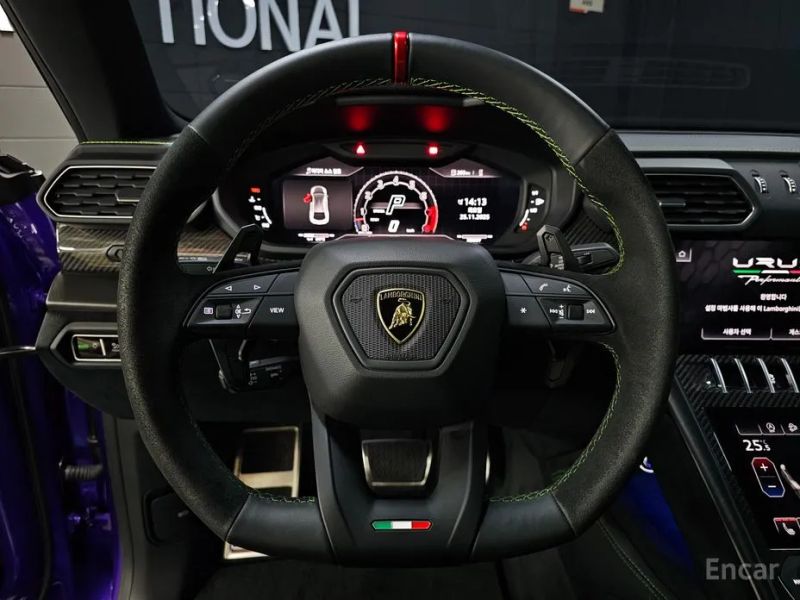 Lamborghini urus