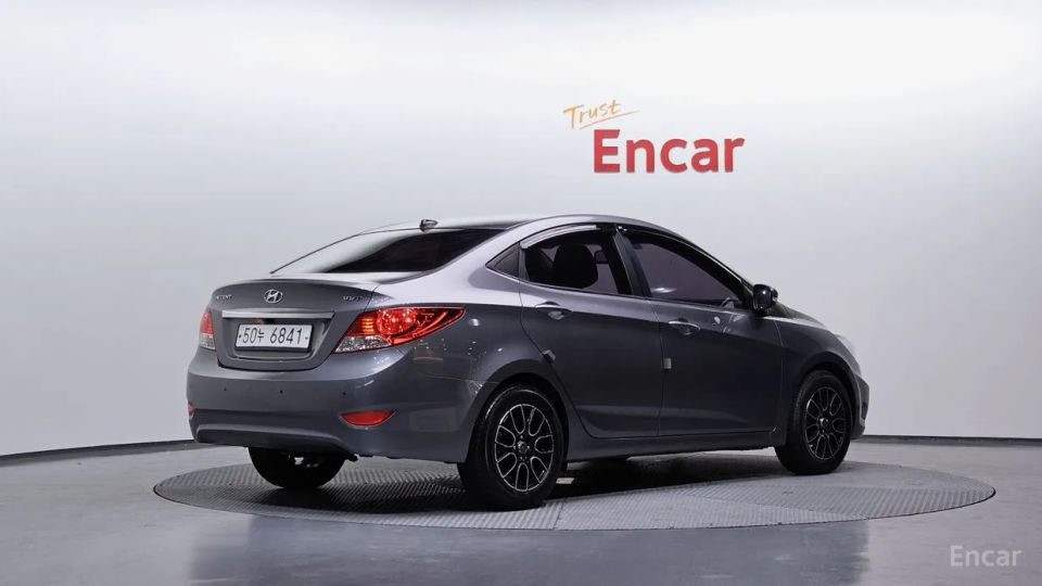 Hyundai Accent