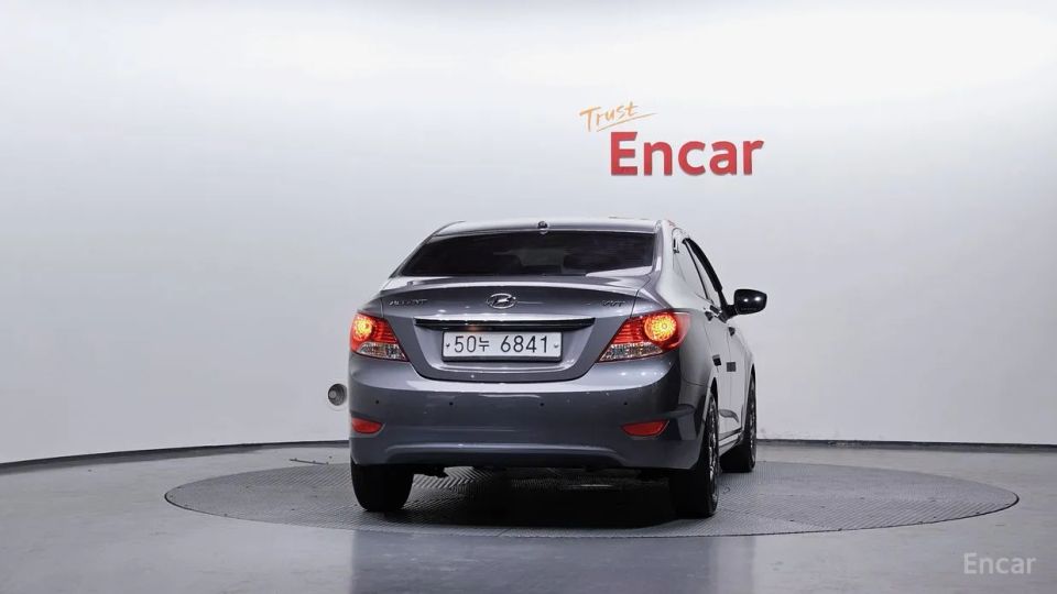 Hyundai Accent