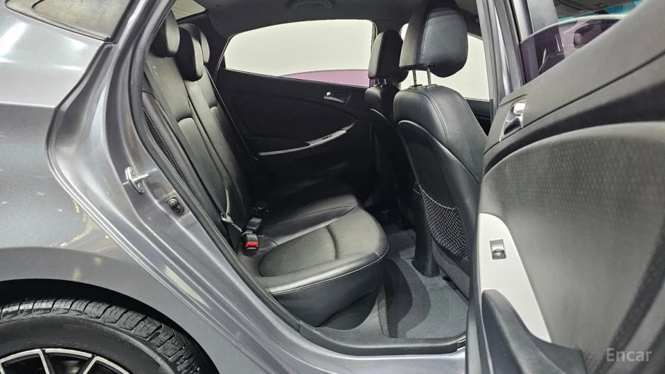 Hyundai Accent
