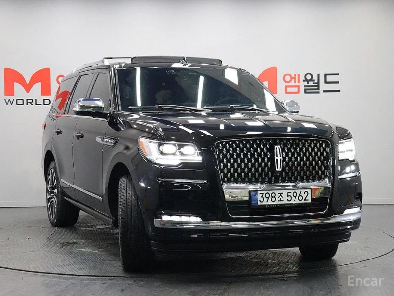 Lincoln Navigator