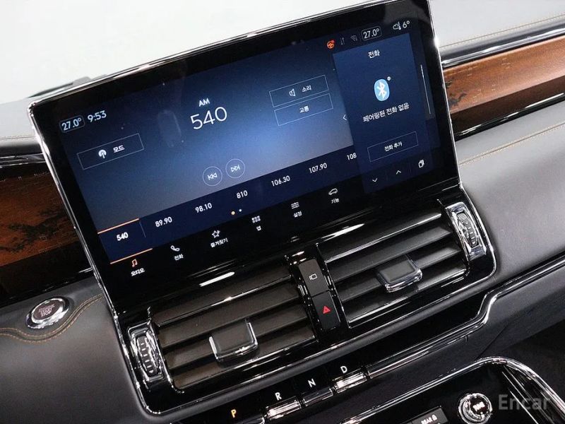 Lincoln Navigator