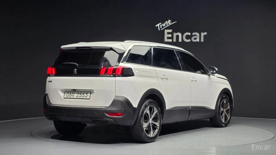 Peugeot 5008