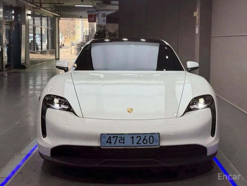 Porsche Taycan