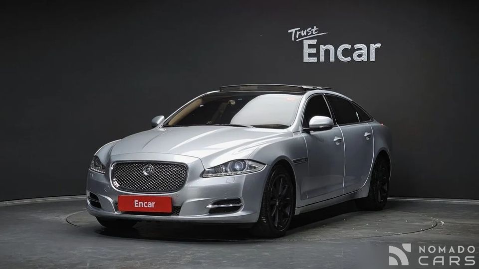 Jaguar XJ