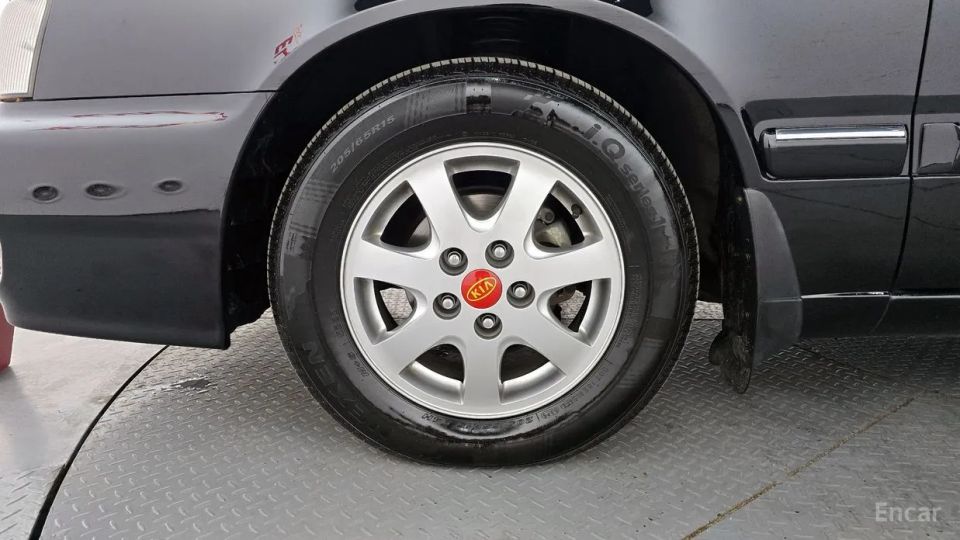 Kia Potentia