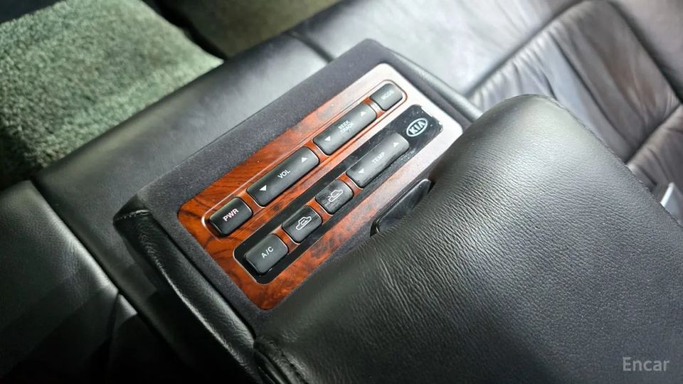 Kia Potentia