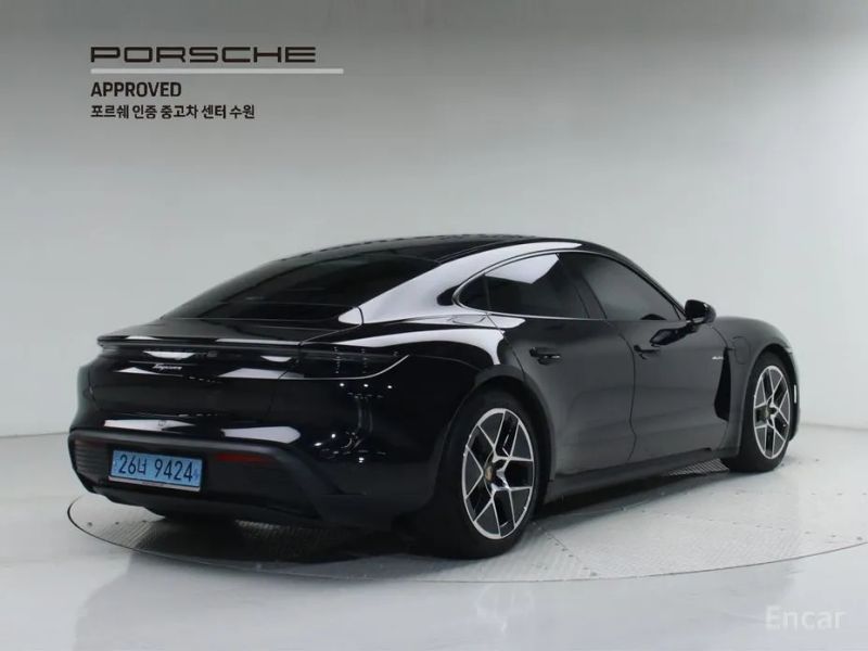 Porsche Taycan