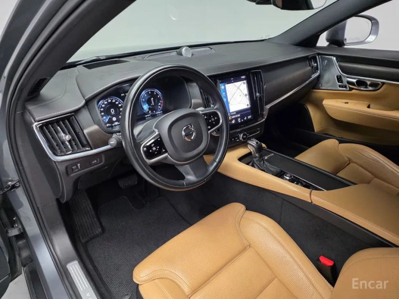 Volvo V90