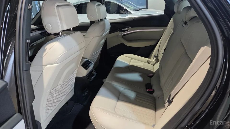 Audi Q8 e-tron