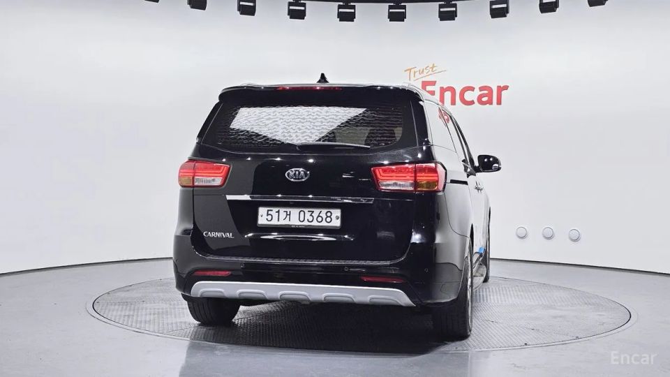Kia Canival