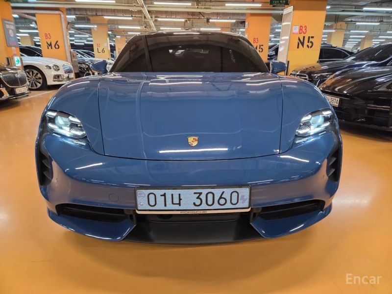 Porsche Taycan