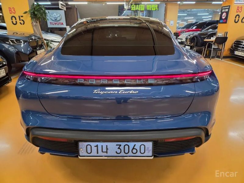 Porsche Taycan