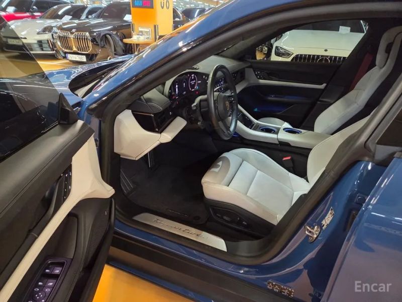 Porsche Taycan