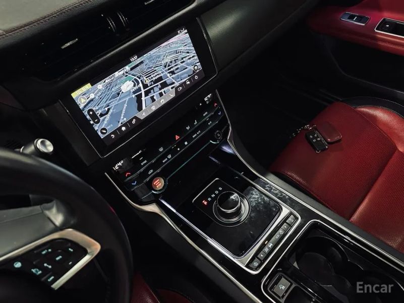 Jaguar xf