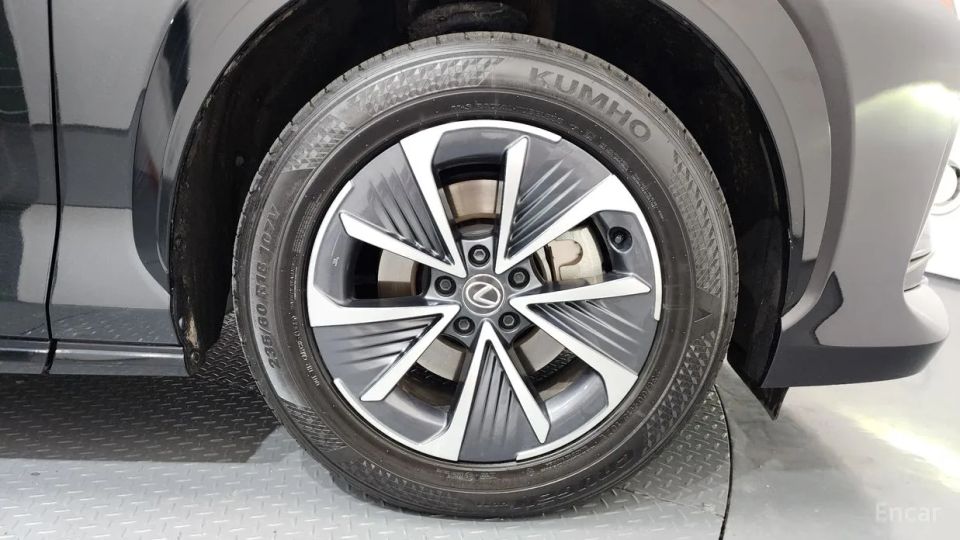 Lexus RZ