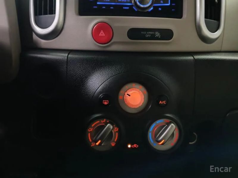 Nissan Cube