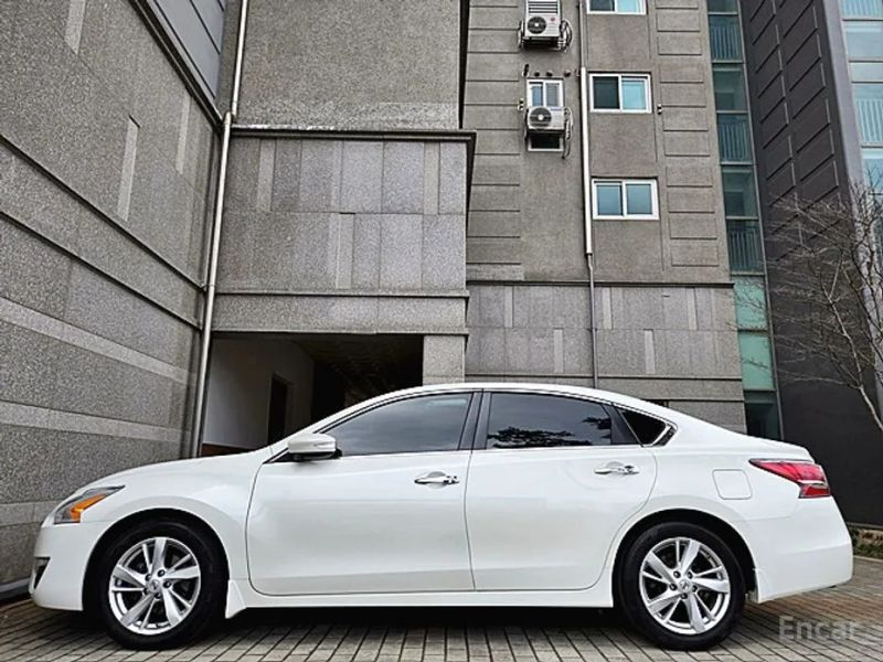 Nissan altima