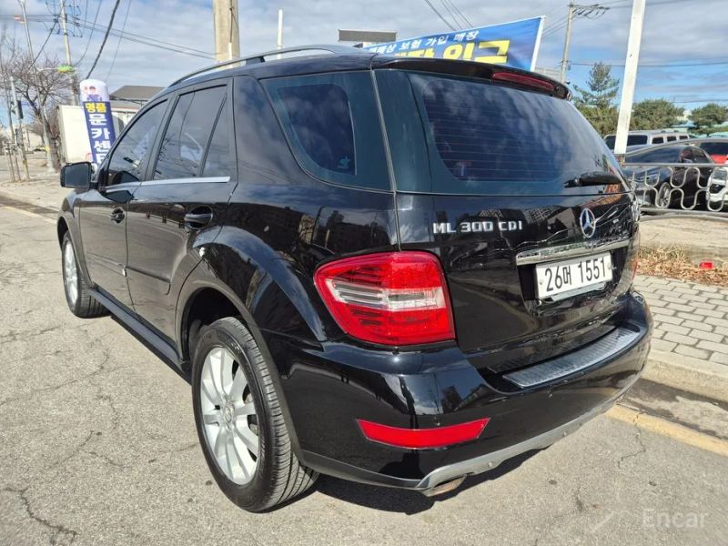 Mercedes-Benz M-class