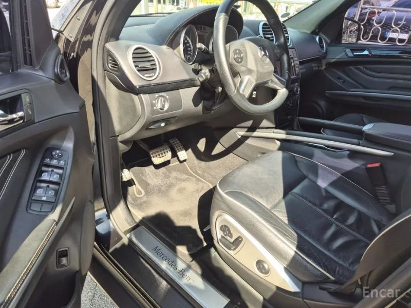 Mercedes-Benz M-class