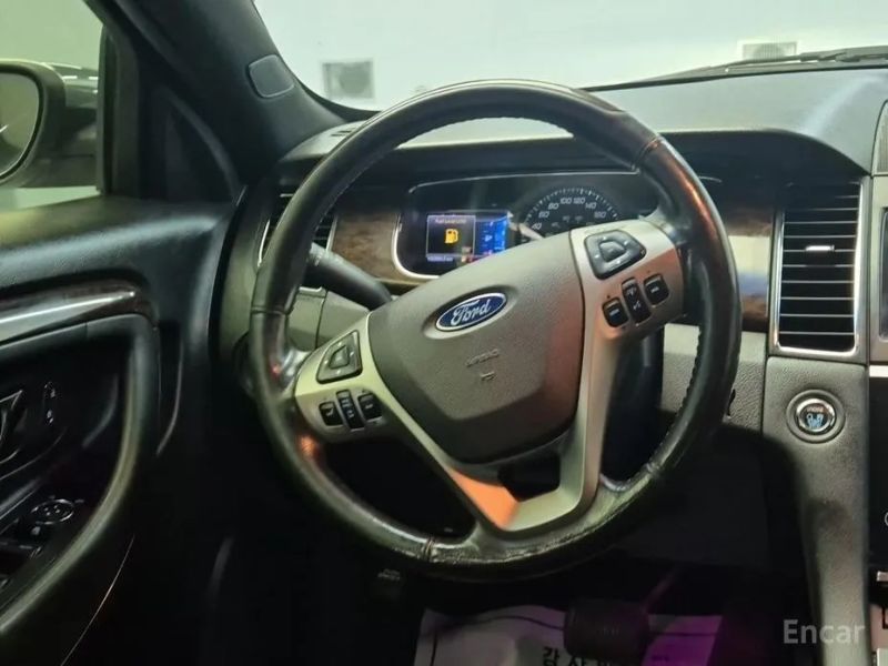 Ford Taurus