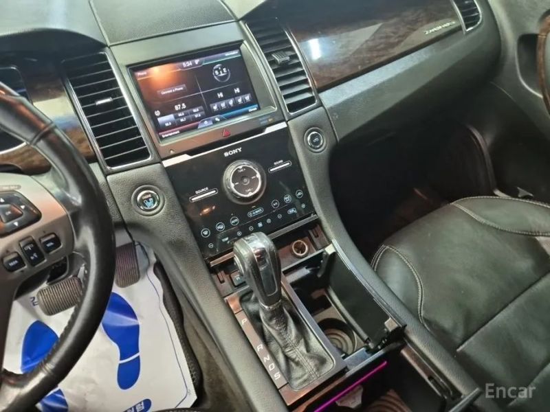 Ford Taurus