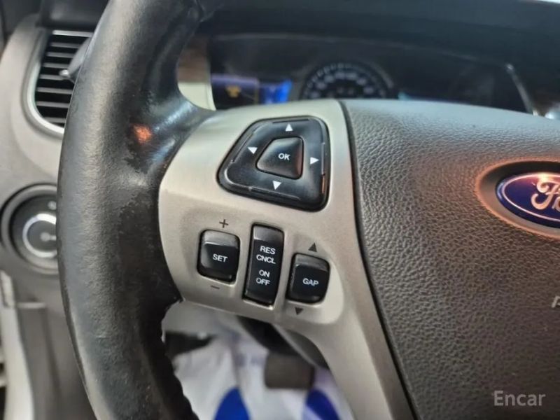 Ford Taurus