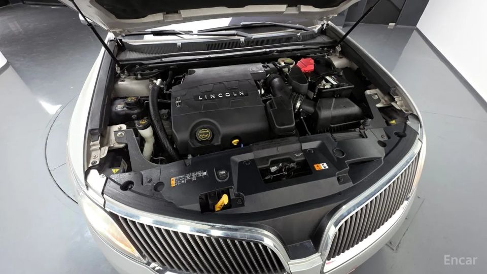 Lincoln MKS