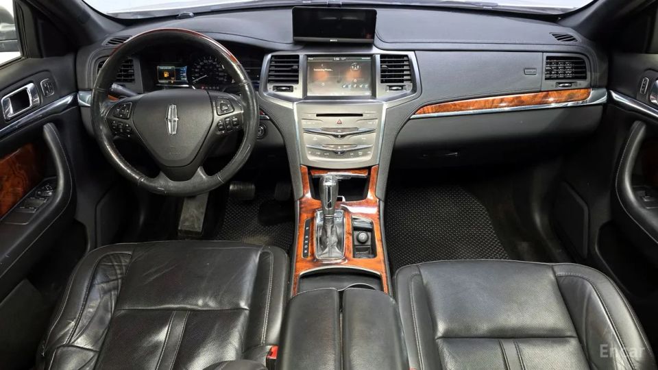 Lincoln MKS