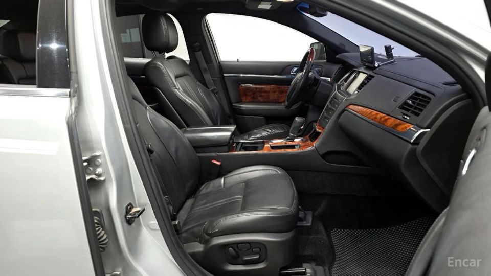 Lincoln MKS