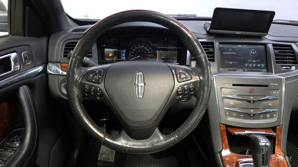 Lincoln MKS
