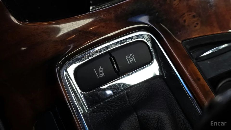 Lincoln MKS