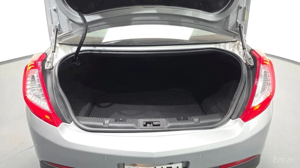 Lincoln MKS