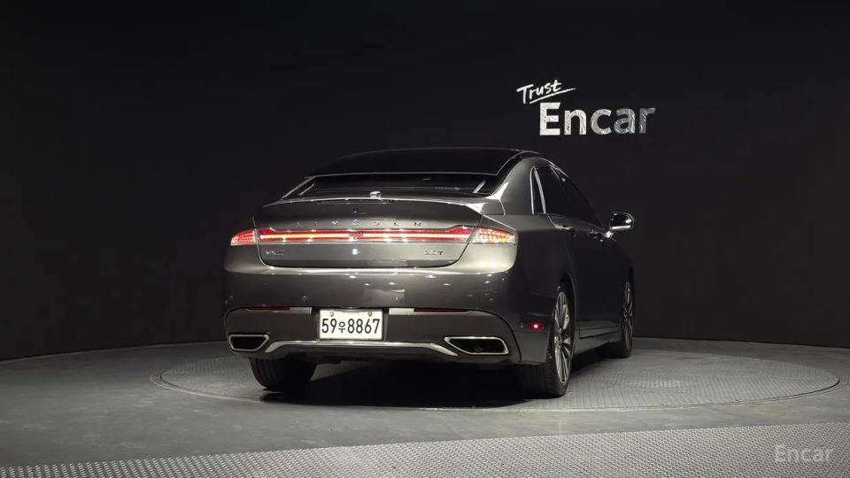 Lincoln MKZ