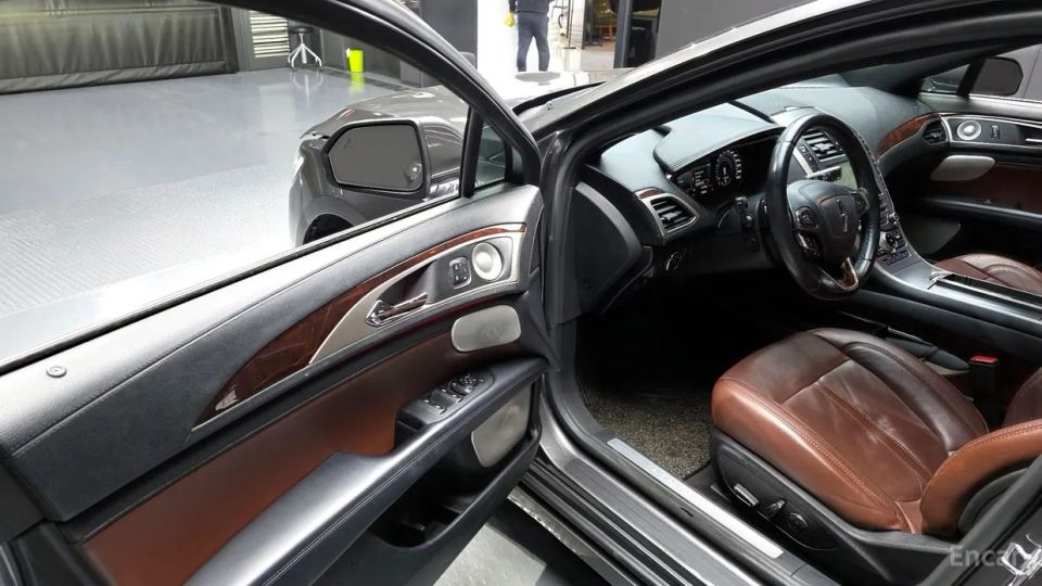 Lincoln MKZ