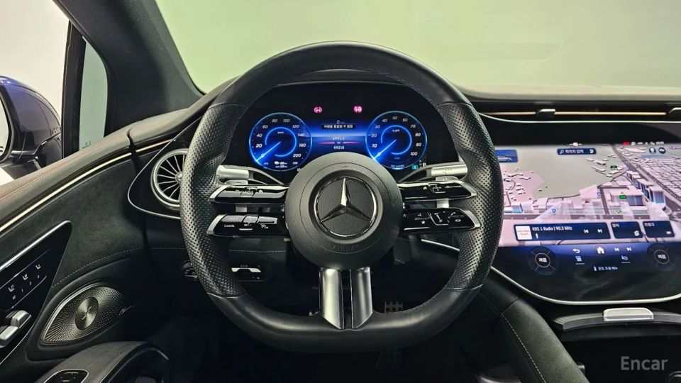 Mercedes-Benz EQS