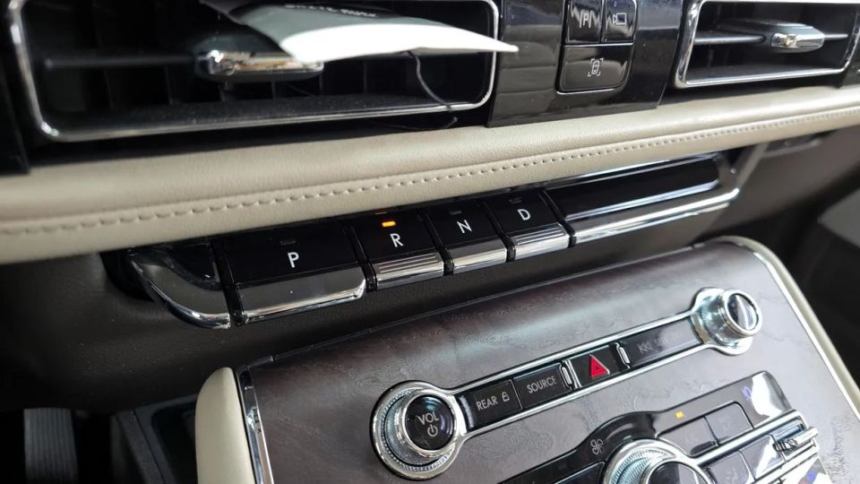 Lincoln Aviator