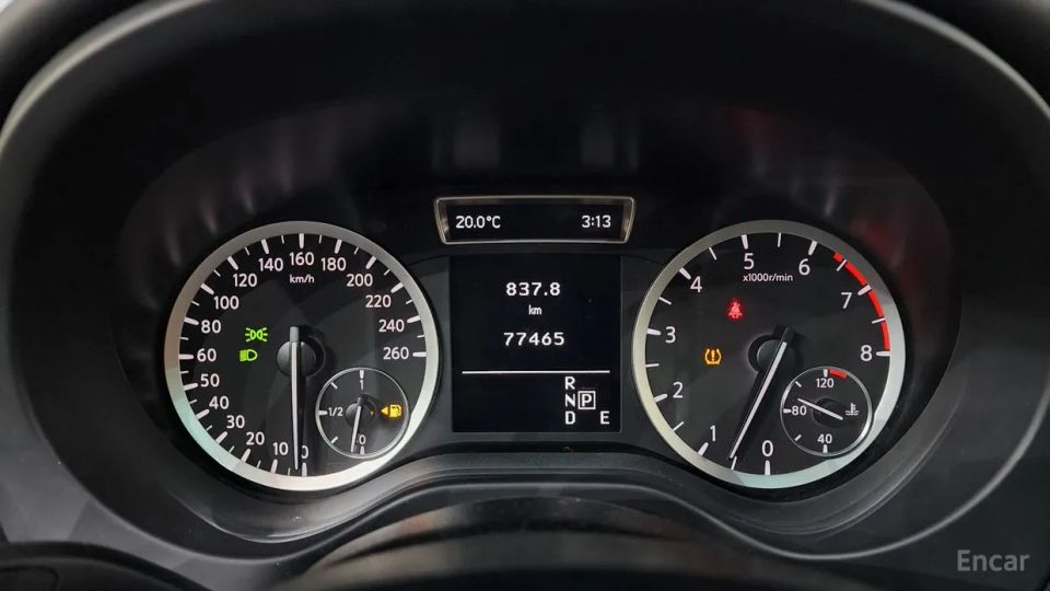 Infiniti Q30