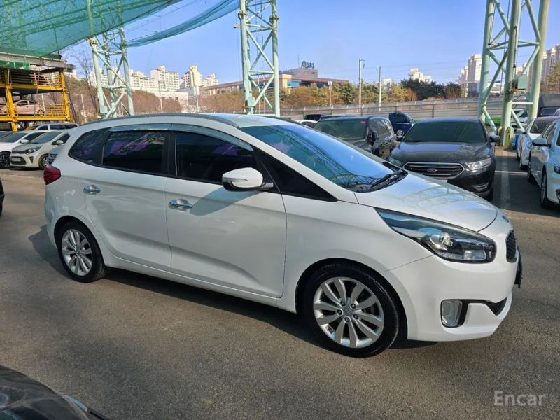 Kia Carens