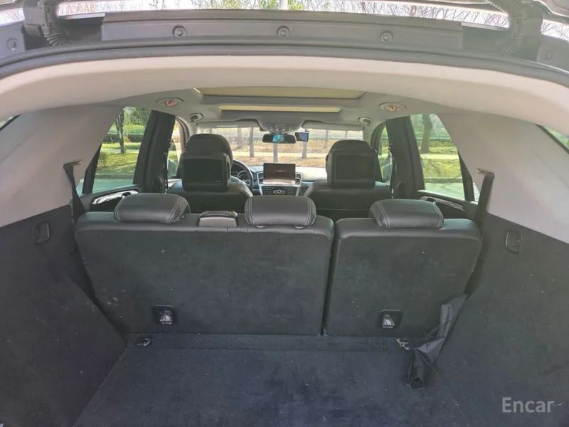 Mercedes-Benz M-class