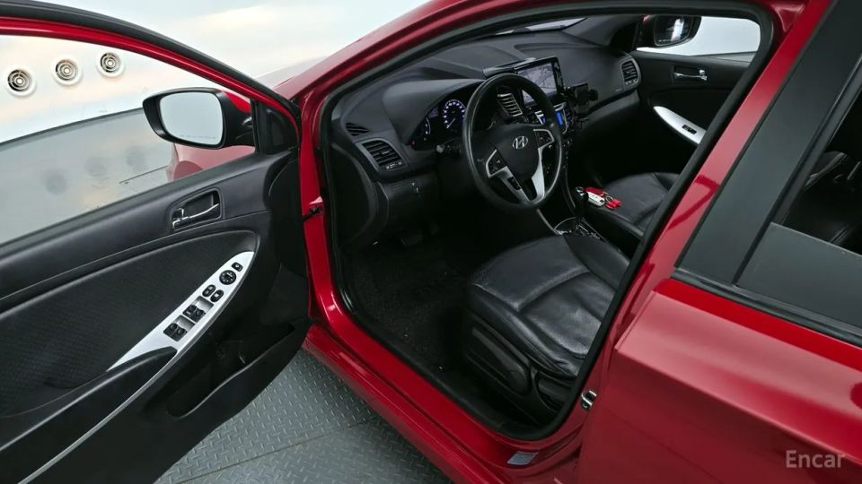 Hyundai Accent