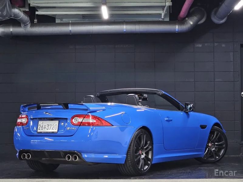 Jaguar XKR