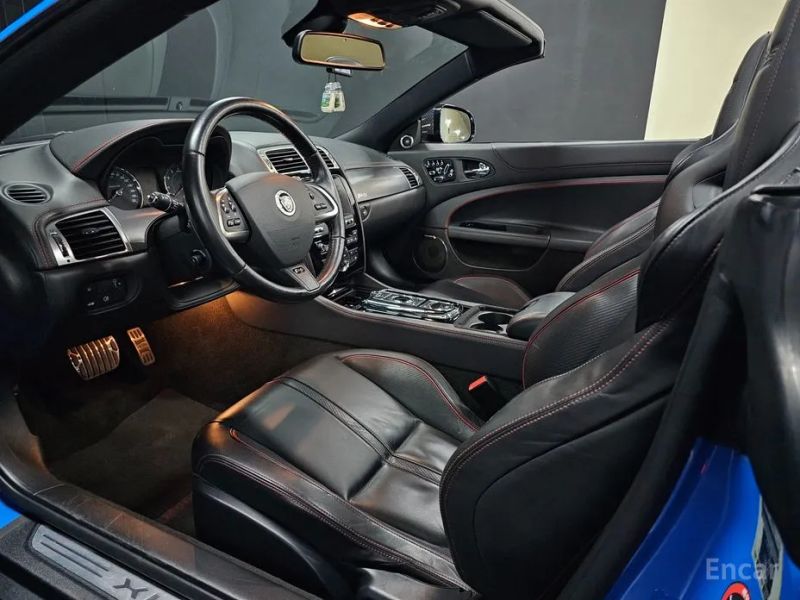 Jaguar XKR