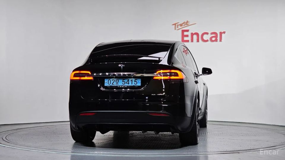 Tesla model-x