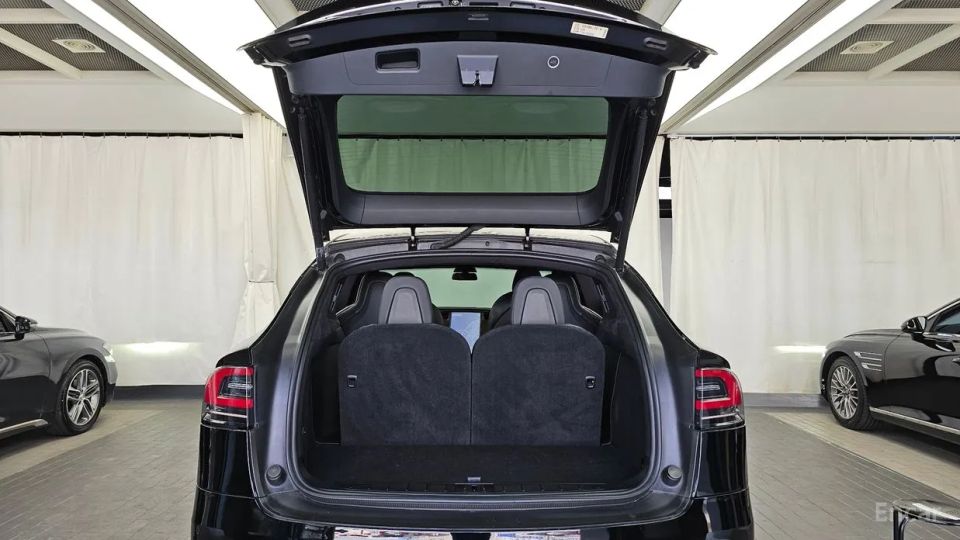 Tesla model-x