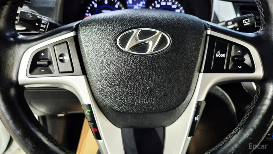 Hyundai Accent