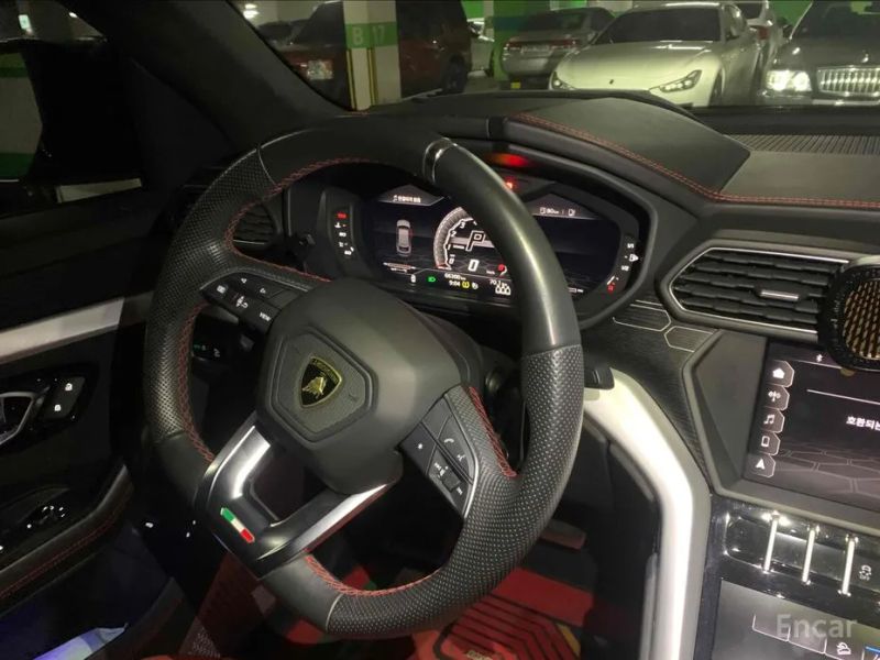 Lamborghini urus