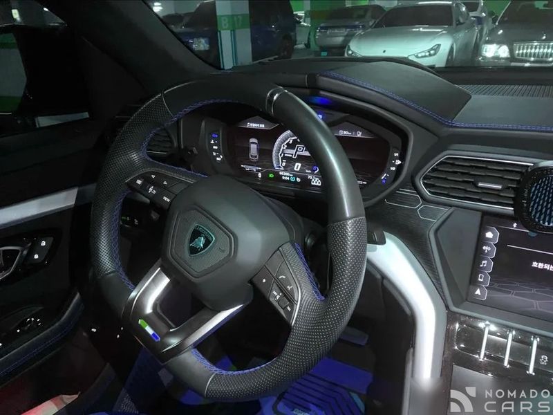 Lamborghini urus