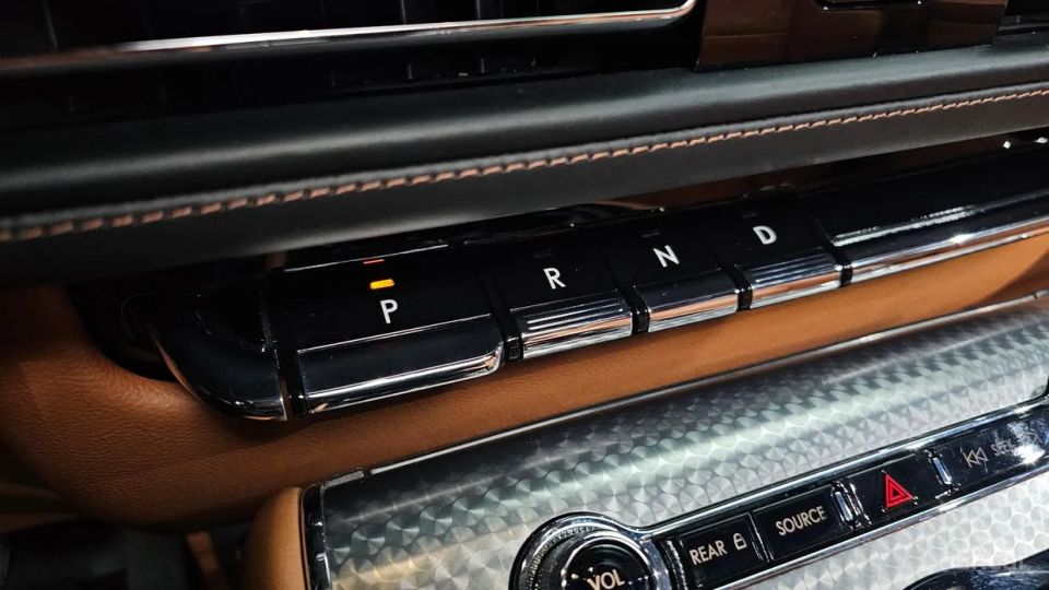 Lincoln Aviator